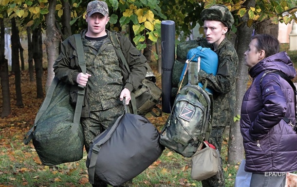 На Луганщині окупанти роздають повістки  усім поспіль  - Гайдай