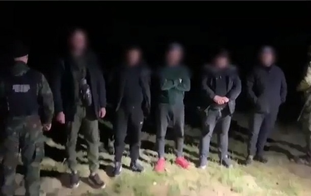 На Буковине 20 граждан пытались незаконно пересечь границу