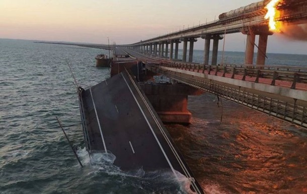 Замість Кримського мосту готують поромну переправу
