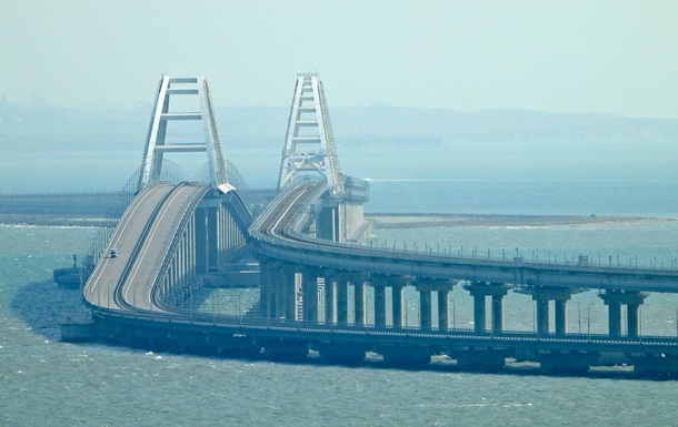 The occupiers announced the resumption of rail traffic on the Crimean bridge