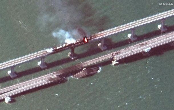 Вибух на Кримському мості показали із супутників
