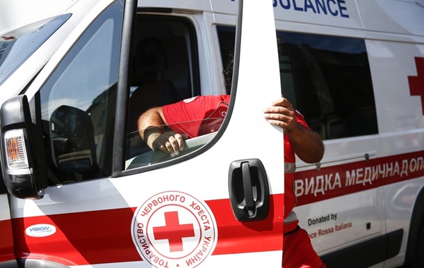 Красный Крест приостановил работу в Украине - СМИ