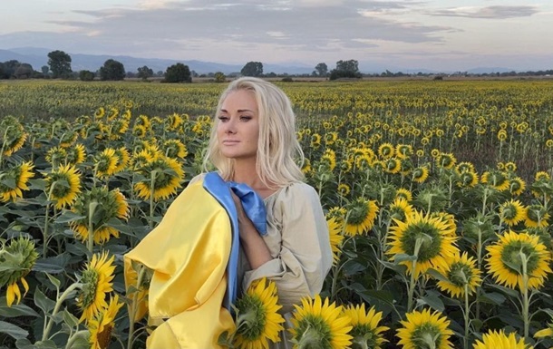 Украинская певица призвала мир признать Россию страной-террористом