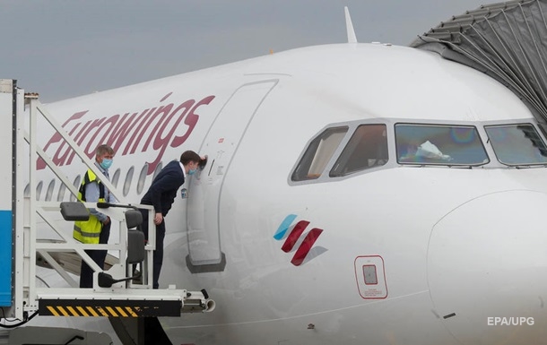 У Німеччині скасували сотні рейсів через страйк пілотів