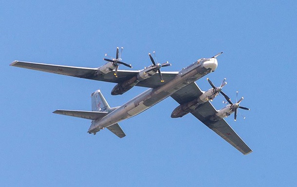 US fighter jets intercepted two Russian bombers near Alaska