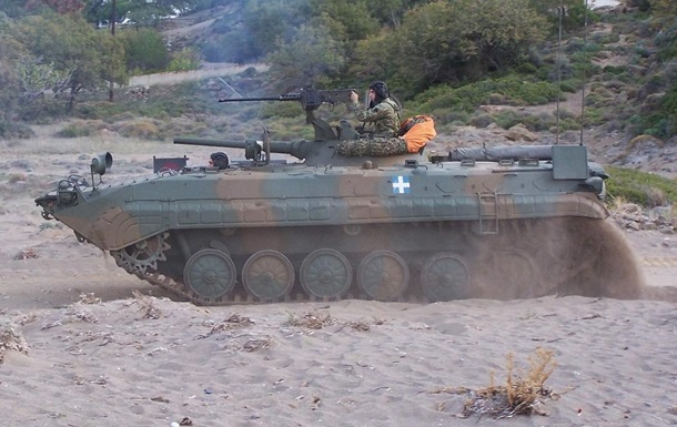 Греция начинает передачу Украине БМП-1 - Кулеба