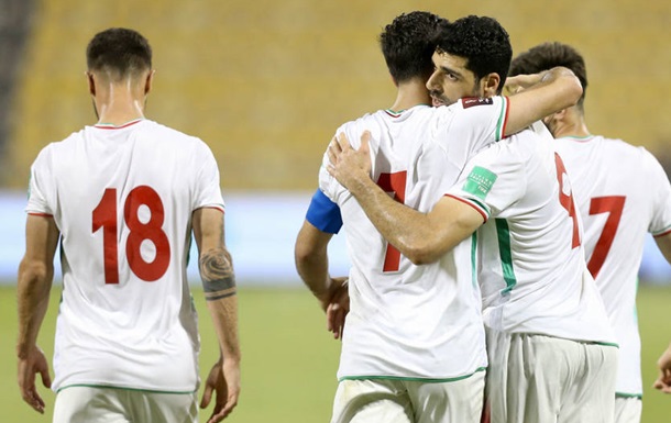Иранские футболисты просят отстранить свою сборную от участия в ЧМ-2022