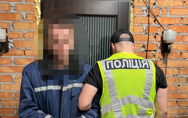 У Києві затримали чоловіка, який вкрав у парку камери відеоспостереження