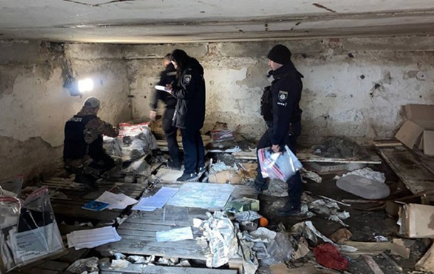  В Изюме полиция изъяла 13 мешков секретных документов РФ