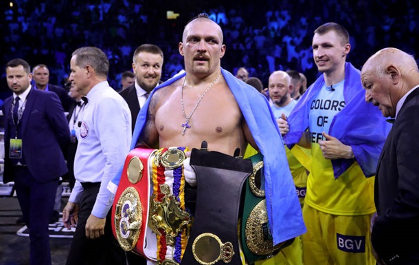 WBO визнала Усика боксером року