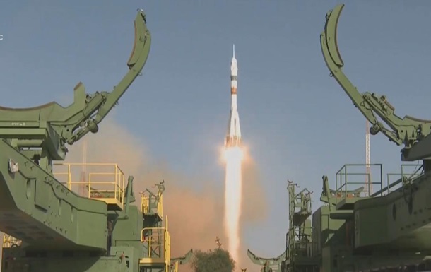 Росія запустила військовий супутник