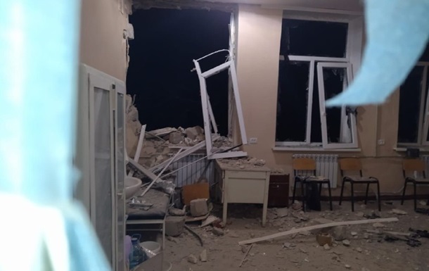 Ночью россияне обстреляли больницу в Торецке