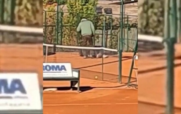 В Сербии теннисистку избили прямо на корте