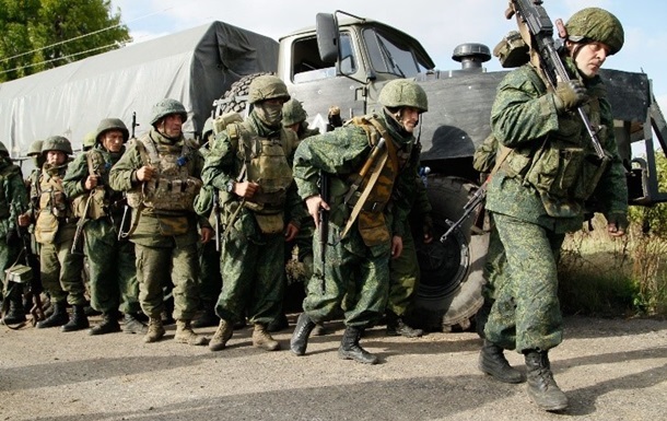 В Каменке россияне убрали блокпосты и переместили войска - Генштаб