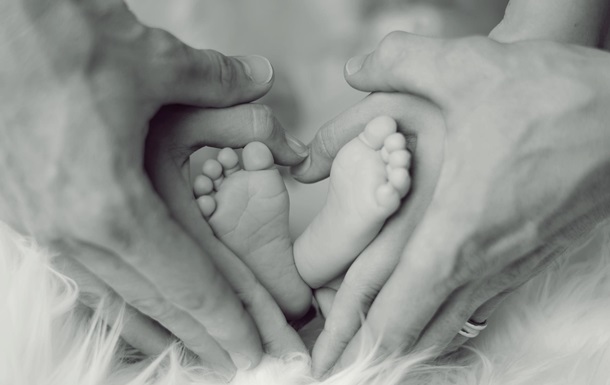 В Индии родилась девочка с восемью эмбрионами в желудке