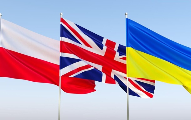 Варшава объяснила, почему союз Украины, Польши и Британии не заменит НАТО