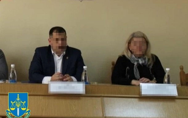 Зрадницю з  міністерства економіки  Криму засудили до 12 років