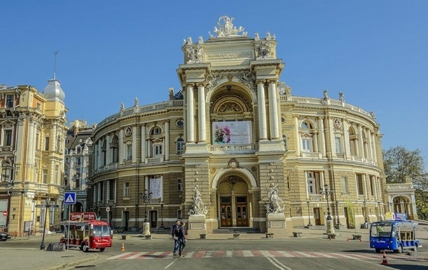 Мера Одеси просять прибрати з міста вивіски російською мовою