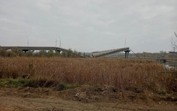 На Херсонщине взорван мост через реку Ингулец