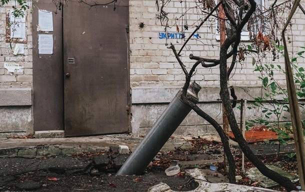 Військові РФ обстріляли Харківщину: є руйнування та поранений