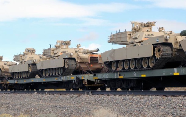 США снимают с консервации танки M1A1 Abrams