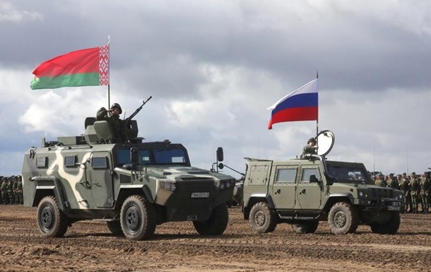 Минск передал РФ в октябре свыше 200 единиц военной техники - соцсети