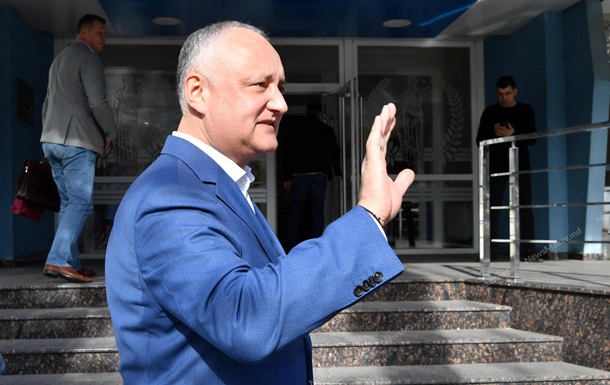 Суд у Молдові звільнив Додона з-під домашнього арешту