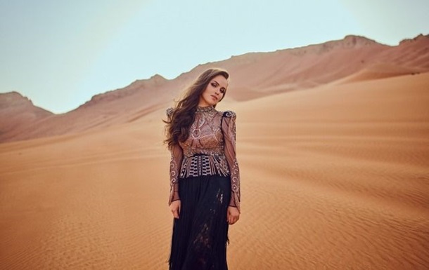 Римейк на пісню Стінга Desert Rose у виконанні Вікторія Кохана потрапив у чарт Billboard