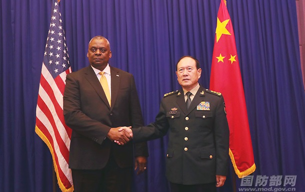 Міноборони Китаю попередили США про готовність воювати за Тайвань
