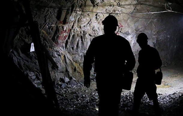 В Павлограде под землей застряли до 700 шахтеров - глава профсоюза горняков
