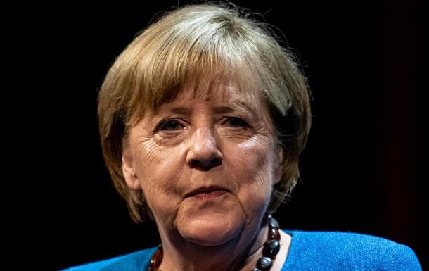 Меркель визнала, що більше не могла впливати на Путіна