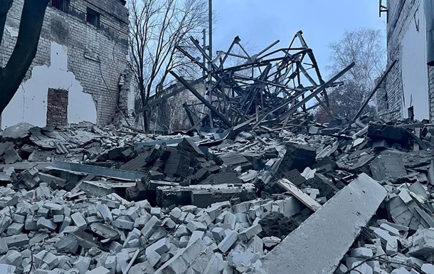 Удар по Краматорску: разрушено здание медицинской инфраструктуры 