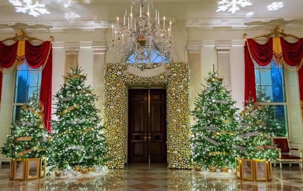 Джилл Байден украсила Белый дом к Рождеству