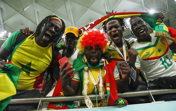 Сенегал ярко отпраздновал выход сборной в плей-офф ЧМ-2022