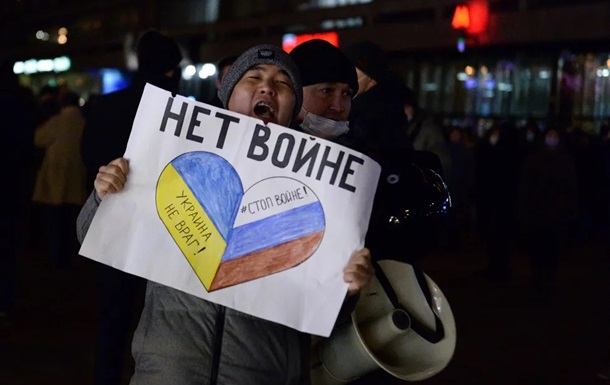 Половина росіян виступають за мирні переговори з Україною – опитування