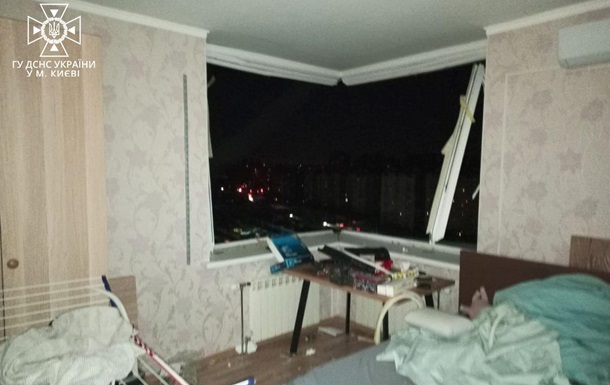 Взрыв в Киеве: спасатели сообщили подробности