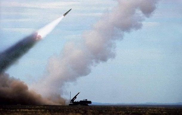 В небе над Днепропетровщиной сбито 15 ракет - ОВА