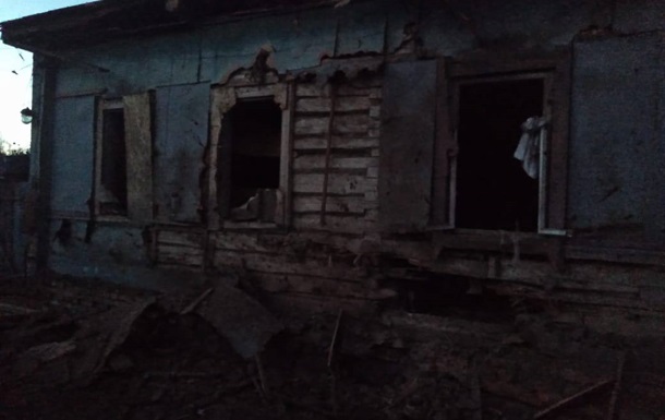 На Сумщині війська РФ ударили по житлових будинках: є поранений