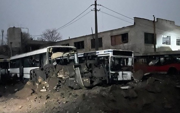 Окупанти вдарили по транспортній базі у Миколаєві