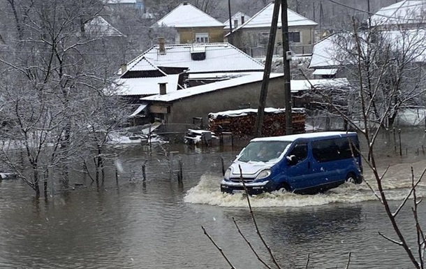На Закарпатті затопило кілька районів
