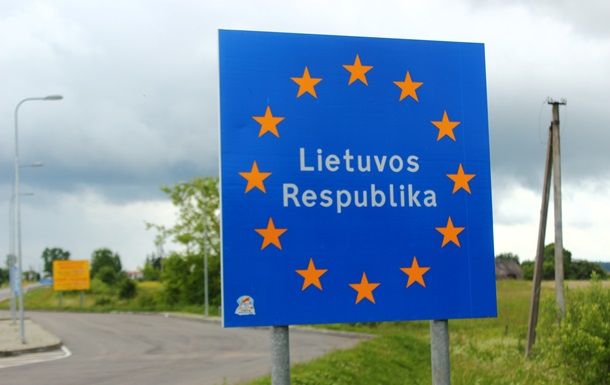 Сейм Литвы принял  закон о десоветизации 