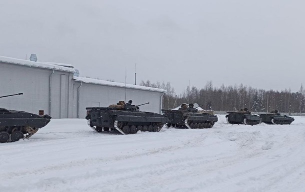 Білорусь перекидає танки до кордону з Польщею та Литвою – Гаюн