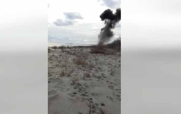 В Одесской области подорвали морскую мину, которую вынесло на берег
