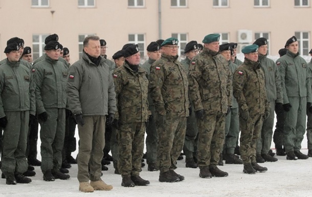 У Польщі відновлюють обов язкову підготовку резервістів