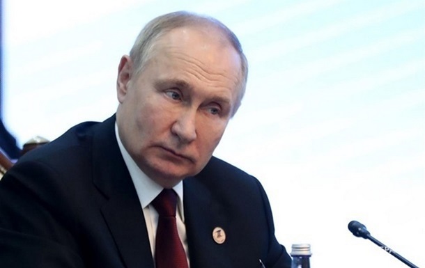 Путин отрицает переход РФ на самоизоляцию
