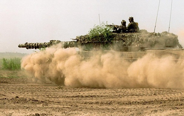 Все більше німців підтримують передачу Києву сучасних танків