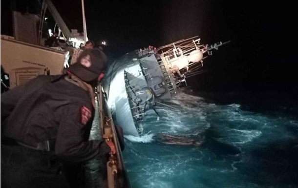 У Таїланді затонув військовий корабель