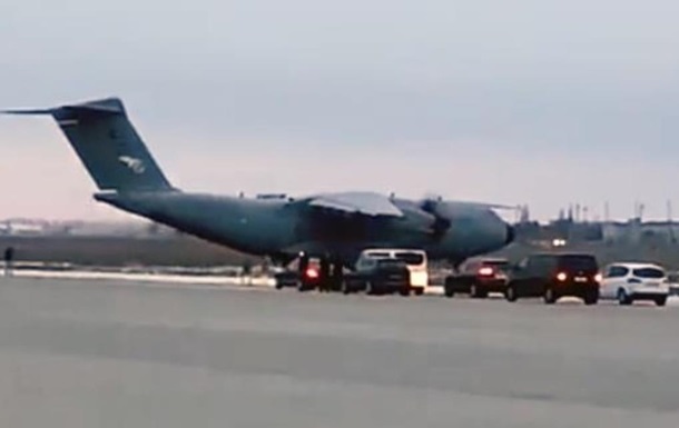 Два літаки ВПС Туреччини вилетіли з Києва