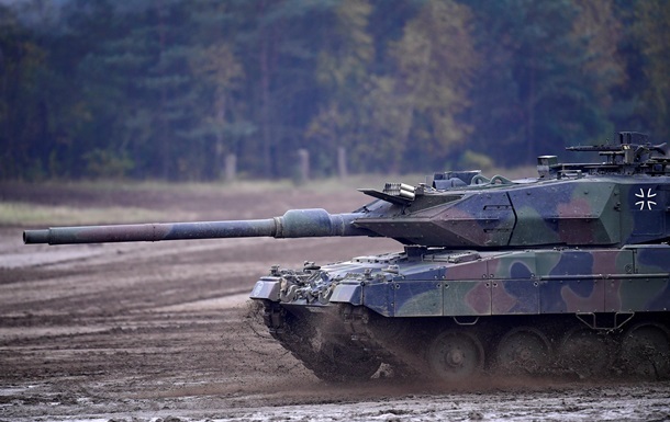 Чехія отримала від Німеччини перший із 14 танків Leopard