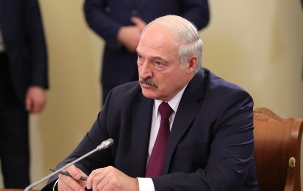 Лукашенко зібрав військових та силовиків
